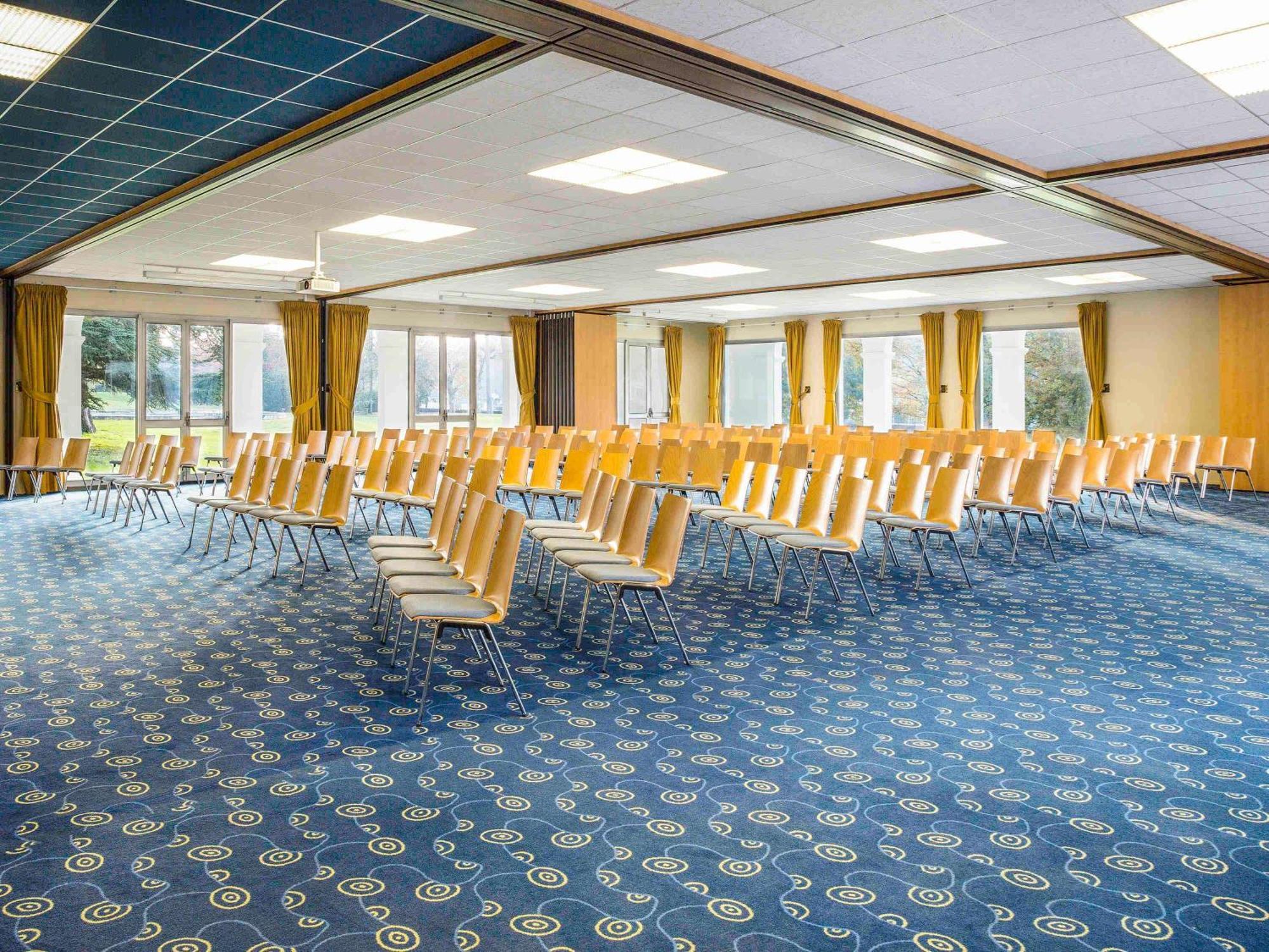 Ibis Styles Aix Les Bains Domaine De Marlioz 3*
